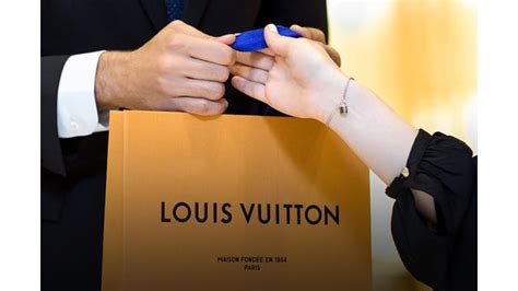 louis vuitton team lead salary|Louis Vuitton job vacancies.